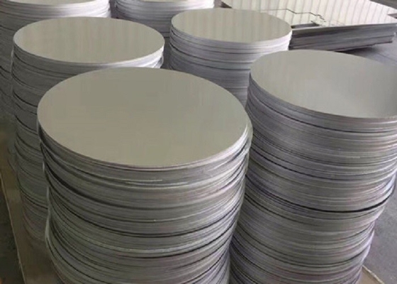 China O disco 1100 redondo de alumínio da baixa densidade 1050, morre placas do círculo do alumínio de carcaça fornecedor
