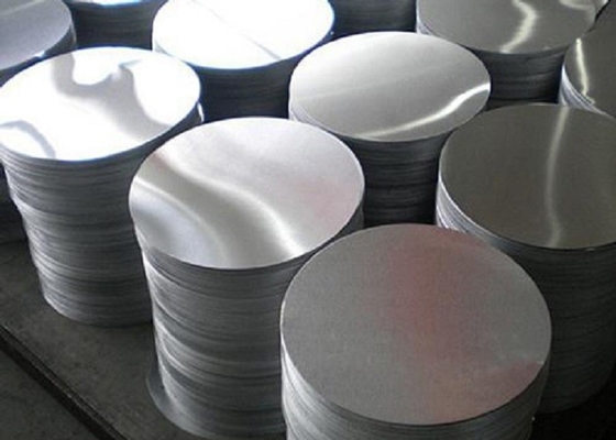 China Os discos de alumínio do círculo A1060 anulam a placa de alumínio anodizada para o sinal de alumínio fornecedor