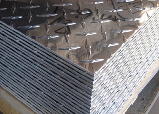 China 5052 5083 5754 folhas do verificador do alumínio/placa de alumínio do passo para a placa do Decking do reboque fornecedor