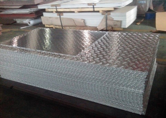 China O alumínio de pouco peso do teste padrão do ponteiro cobre a placa de assoalho 3003 5052 de alumínio fornecedor