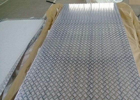 China Placa de alumínio 5052 do verificador de RUIYI 5083 5754 H24 H34 4mm 6mm 8mm para a anti plataforma do assoalho escorregadio fornecedor